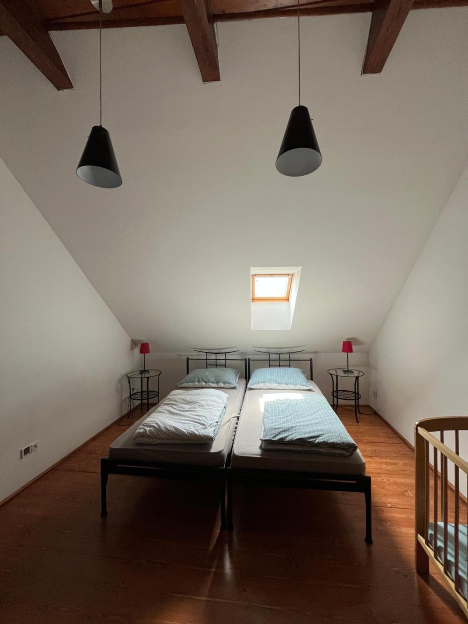 Дом отдыха Rast House Тршебич