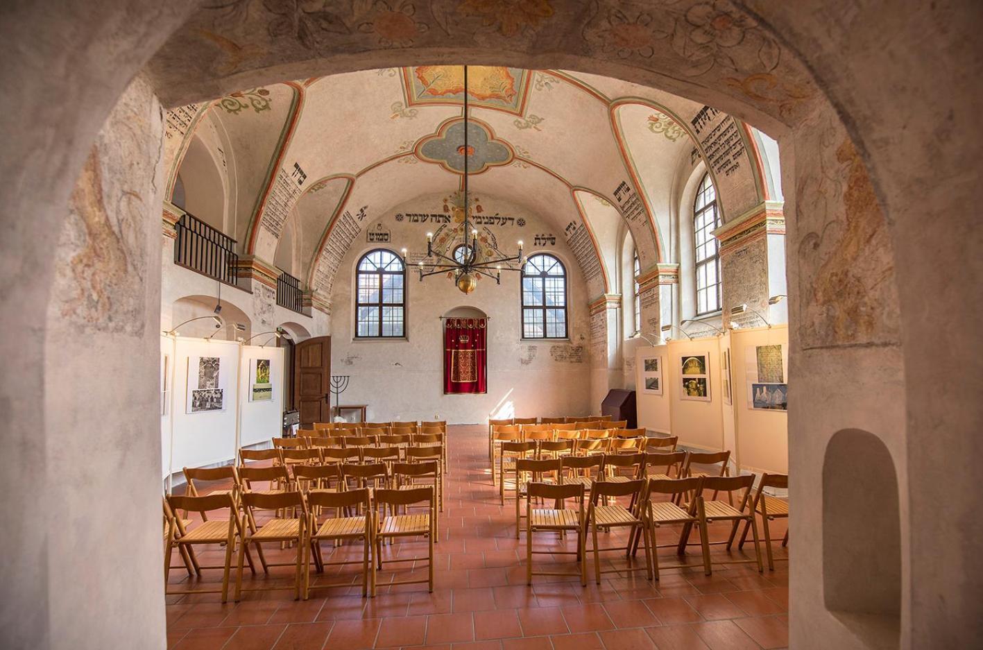 Дом отдыха Rast House Тршебич